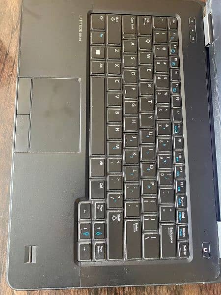 Dell e5440 it 4th Generation 4