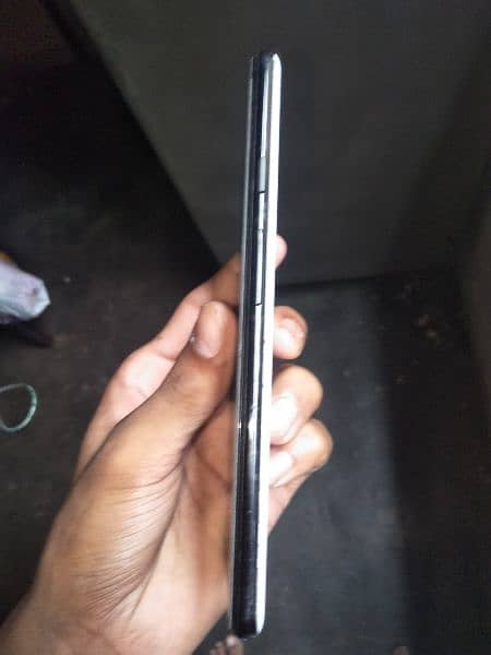 Google pixel 3xl in good condition. 6