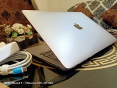 MacBook