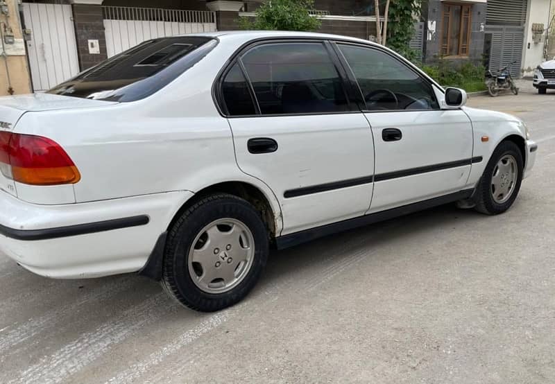 Honda Civic VTi 1997 3