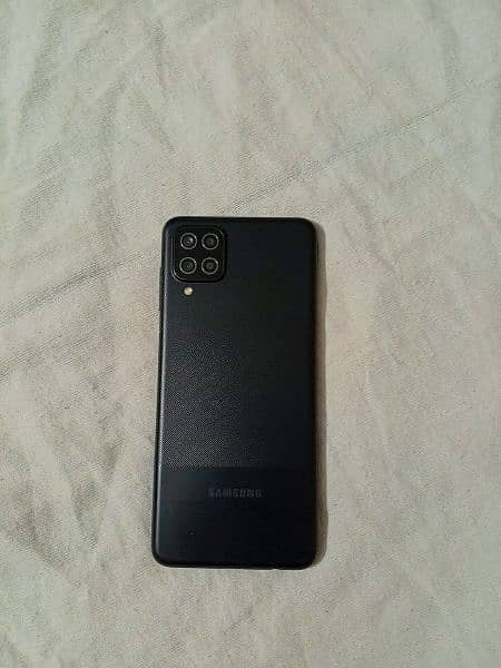 Samsung galaxy A12 (4/64) 1