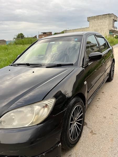 Honda Civic EXi 2005 4