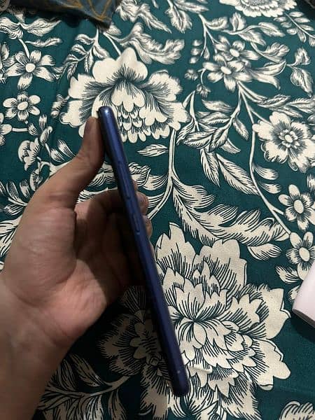 realme c12 3/32 5