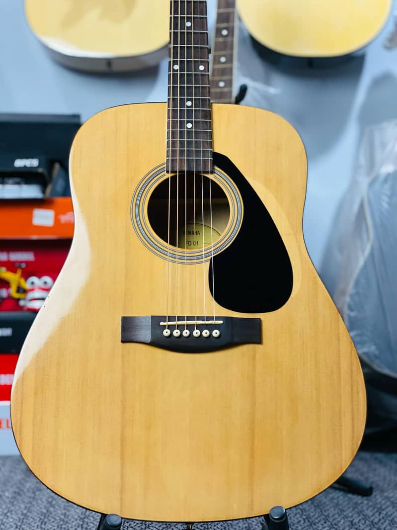 Acoustic Guitar Yamaha  F Series ( Original Guitar) 4