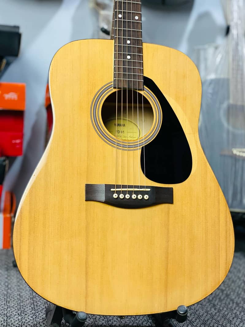 Acoustic Guitar Yamaha  F Series ( Original Guitar) 9