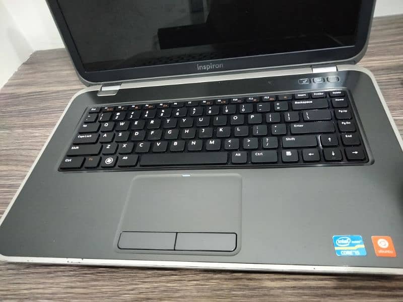 Dell Laptop 4