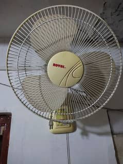 Royal fan 10/10 condition