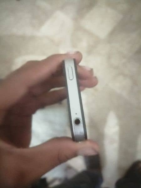 IPhone 4s WhatsApp number 03268822380 5