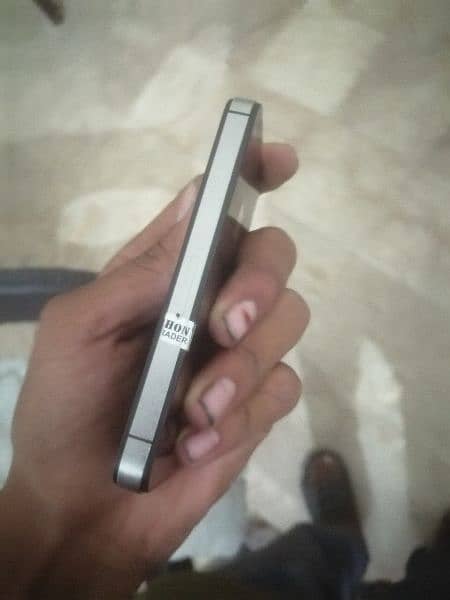 IPhone 4s WhatsApp number 03268822380 7