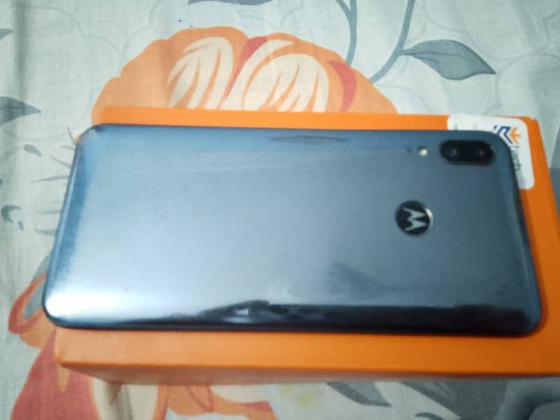 Moto e6 plus 2