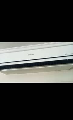 Samsung 1.5 ton Triangular AC