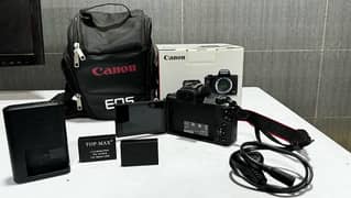 Canon EOS M50 Mark ii with Kit Lens 15-45mm