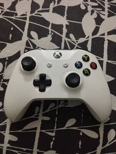 XBOX ONE S Controller