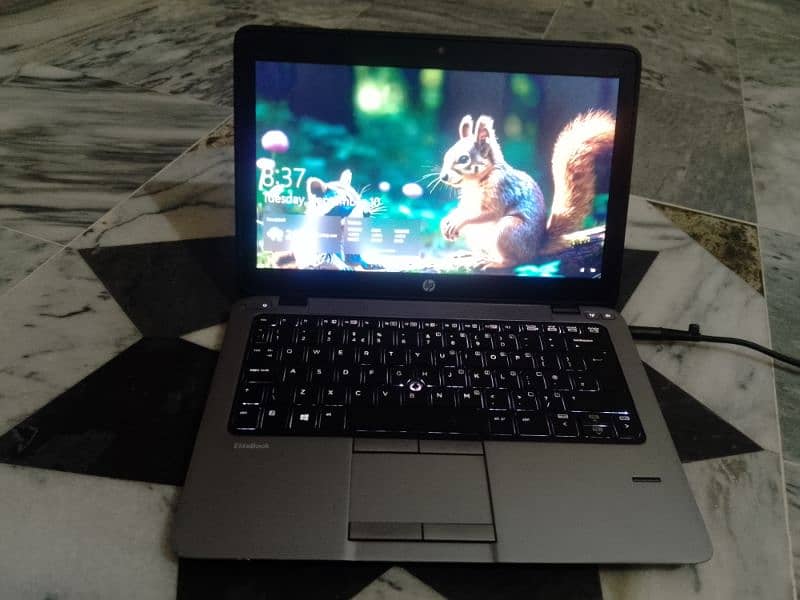 laptop HP brand core i5 4th generation. 3