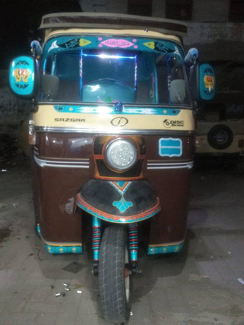 sazgar rickshaw 2016 model in good condition 7