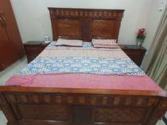 Solid Wood bedroom furniture set