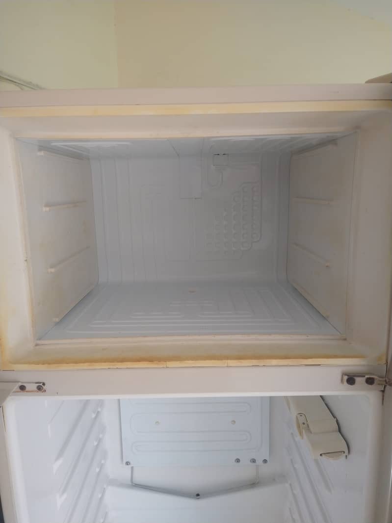 Dawlance Medium size refrigerator 12