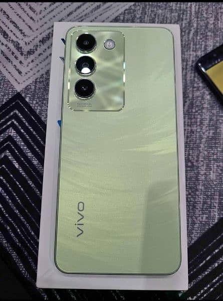 vivo y100 8/128gb green color 0