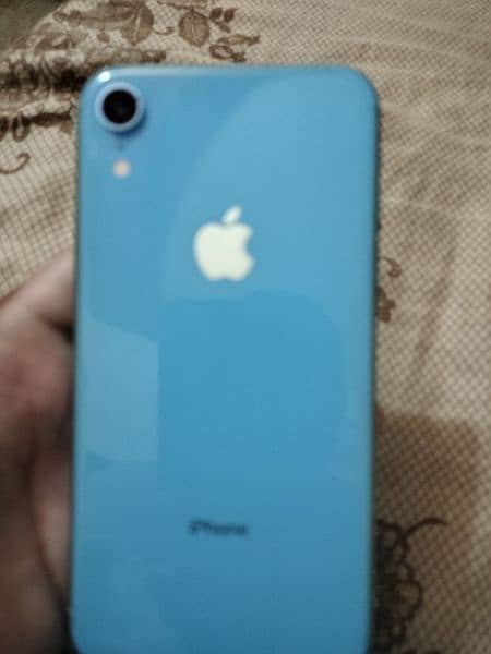 iphone xr 4