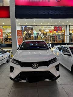 Toyota Fortuner Legender 2023 0