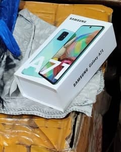 Samsung galaxy a71 with box