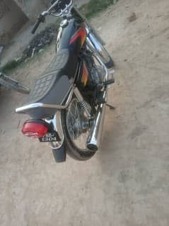 Honda 125 CG urgent sale 0320=85=47=989 my WhatsApp number connect