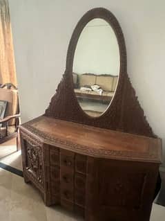 Dressing table