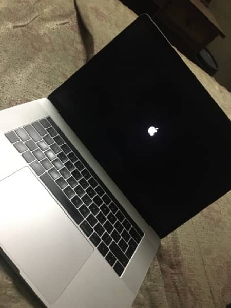 macbook pro i7 4gb graphic card (16gb/1Tb) urgent sale 2