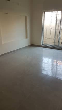 5 Marla Flat For Rent In Central Park Housing Scheme