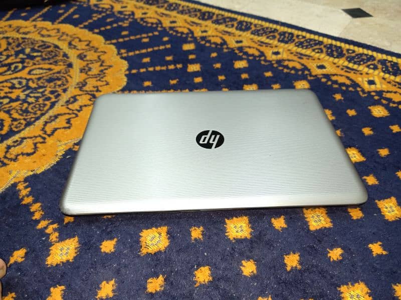 HP LAPTOP core i3 0