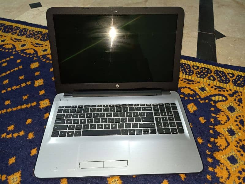 HP LAPTOP core i3 2