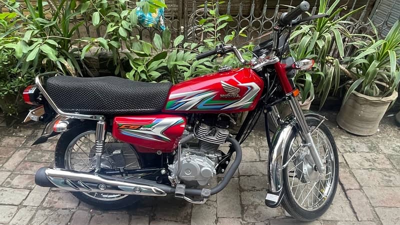 honda cg125 red 10/10 9