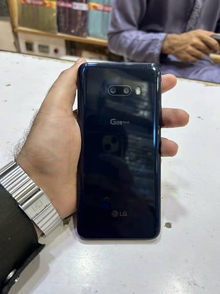 LG g8x 1