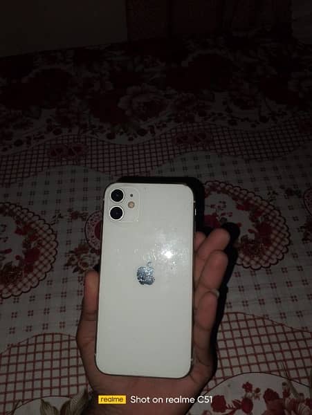 iphone 11 64GB NON pta 3