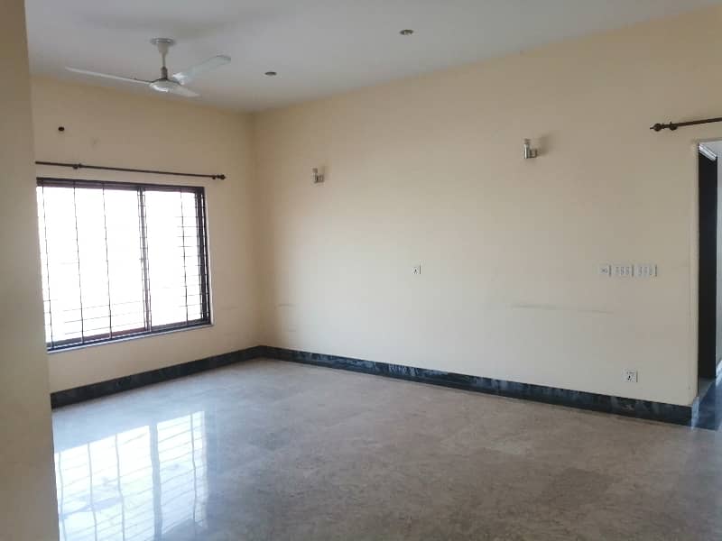 10 Marla Spacious Upper Portion Is Available In Wapda Town Phase 1 - Block E2 For rent 5