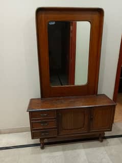 Pure wood dressing table 8/10 condition.