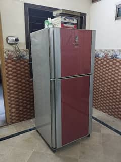 Dawlance fridge lush condition