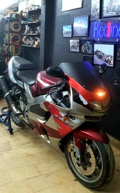 Kawasaki Ninja ZX-10R 1999