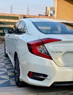 Honda Civic Oriel 2017 0