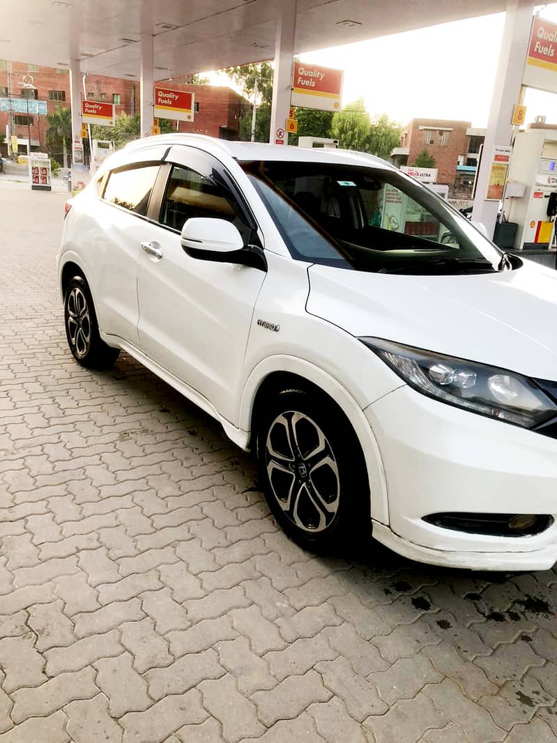 Honda Vezel 2014-16 Z Sensing Full Option 7