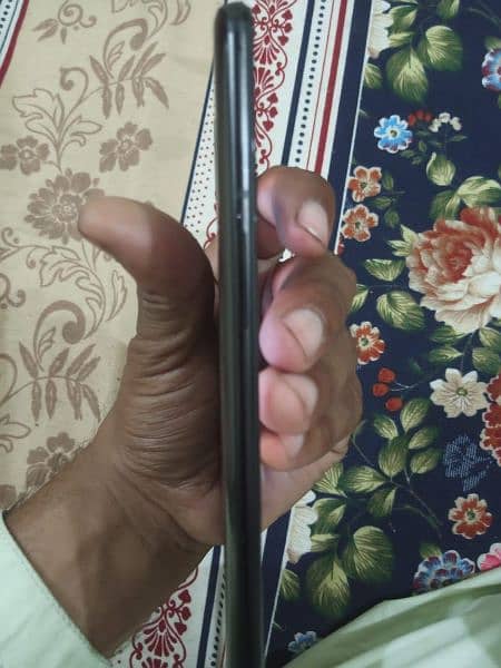 One plus 6t luch 8 gb 256 ROM minor shad 0