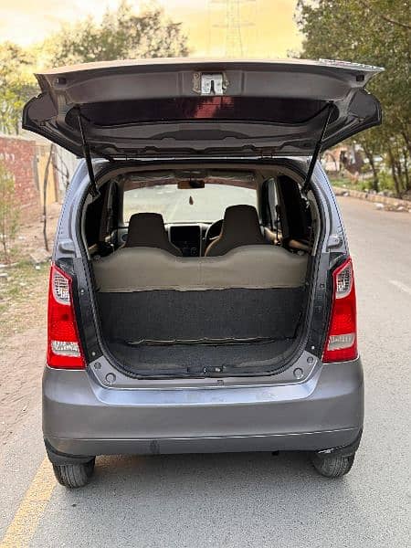 Suzuki Wagon R 2018 9