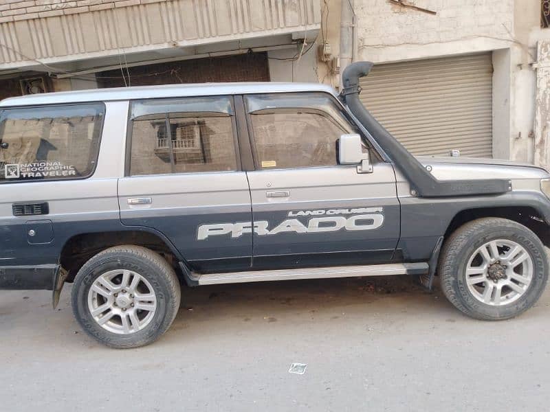 Toyota Prado 1991 11