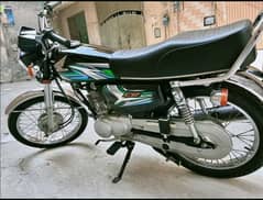 Golden opportunity Honda CG125 Black Colour