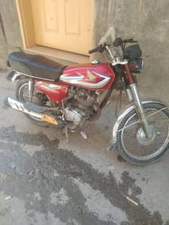 honda cg125 Modle 2015/16 Lahore register