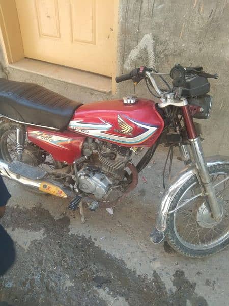 honda cg125 Modle 2015/16 Lahore register 1