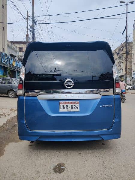 Nissan Serena Model 2018 16