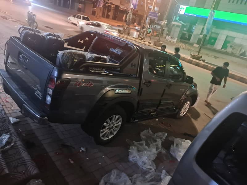 Isuzu D-Max V-Cross 2021 1