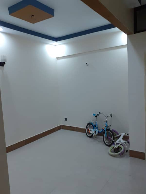 independent 70 yards house for rent in johar 6