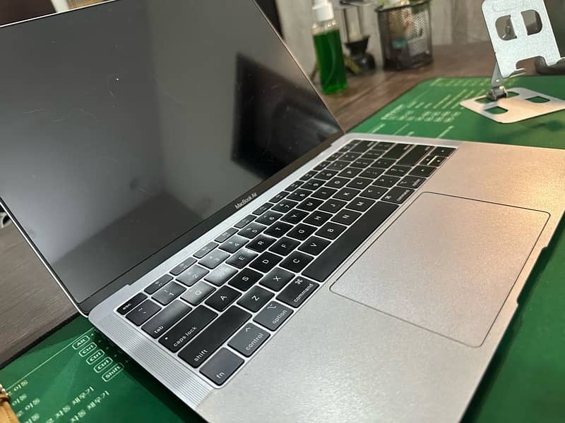 2019 macbook Air 128 GB i5 1